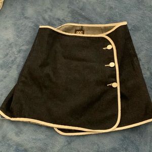 Wrap around miniskirt for sailing